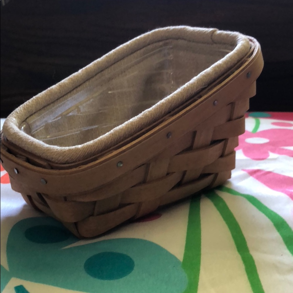 💯 Longaberger Cilantro Basket w/ liner/protector